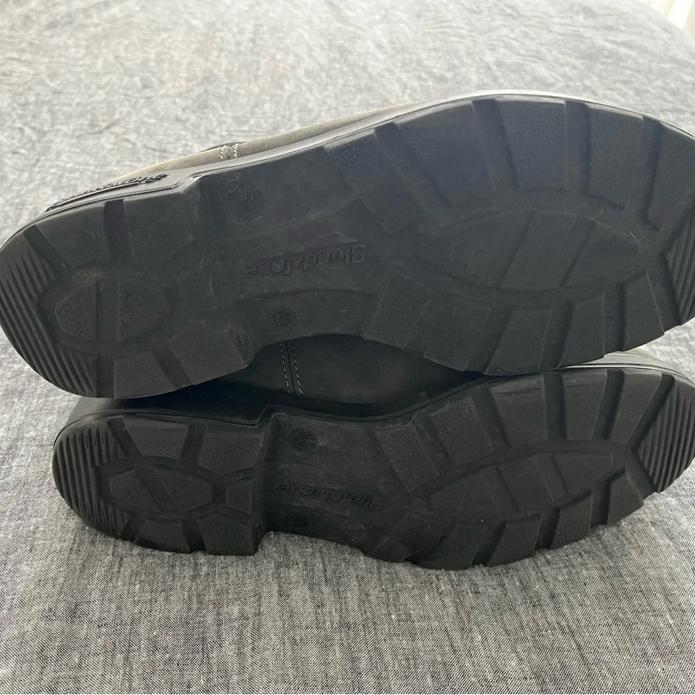 Blundstones Women’s 9 (6.5) - Picture 4 of 7